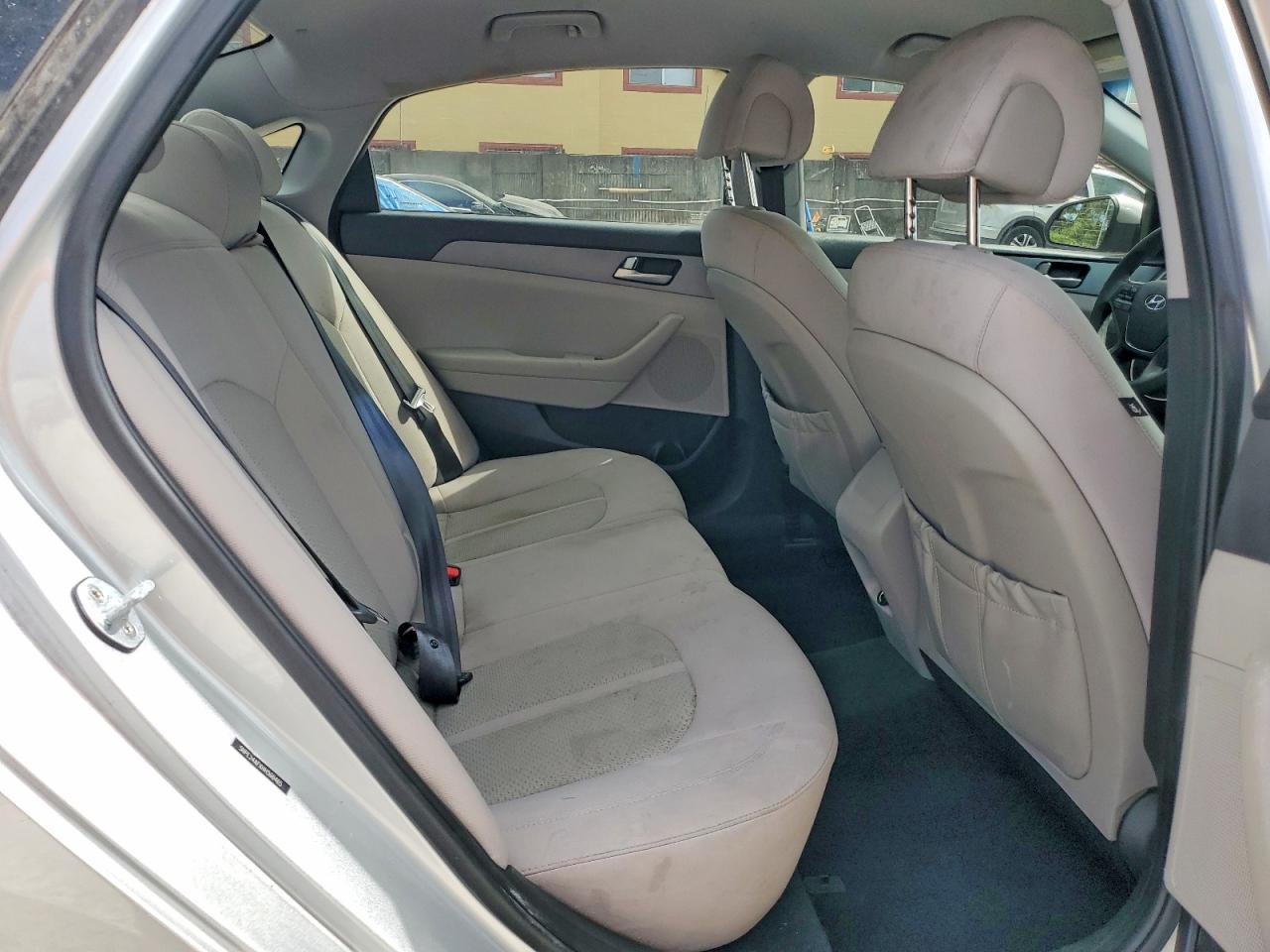 2017 HYUNDAI SONATA SE photo 19
