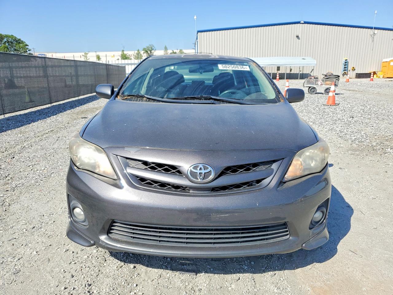 2011 TOYOTA COROLLA photo 5