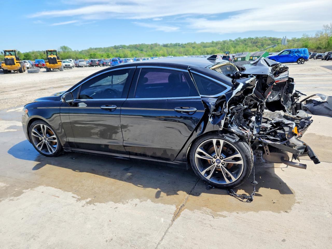 2020 FORD FUSION TITANIUM photo 3