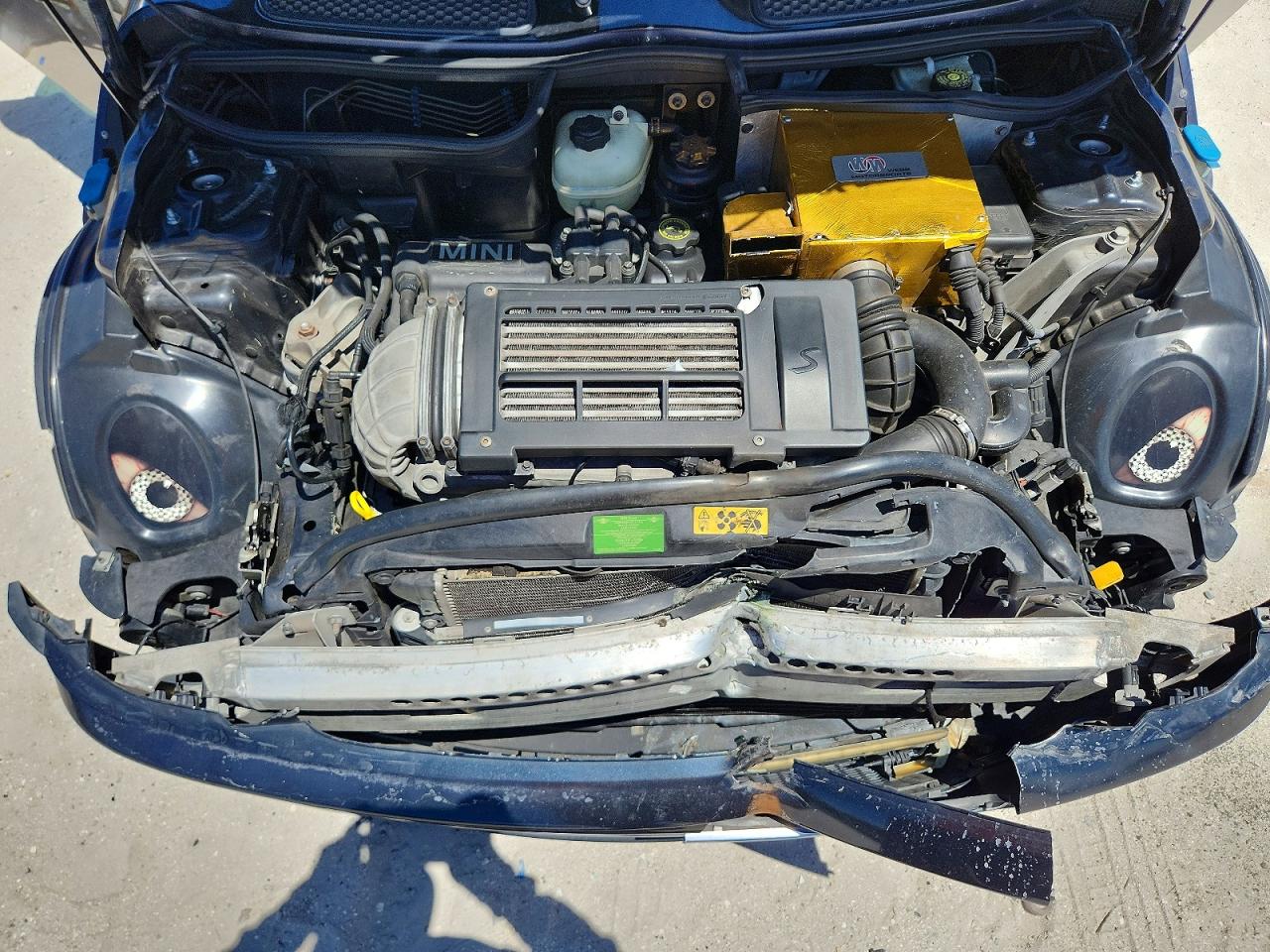 2006 MINI COOPER S photo 21