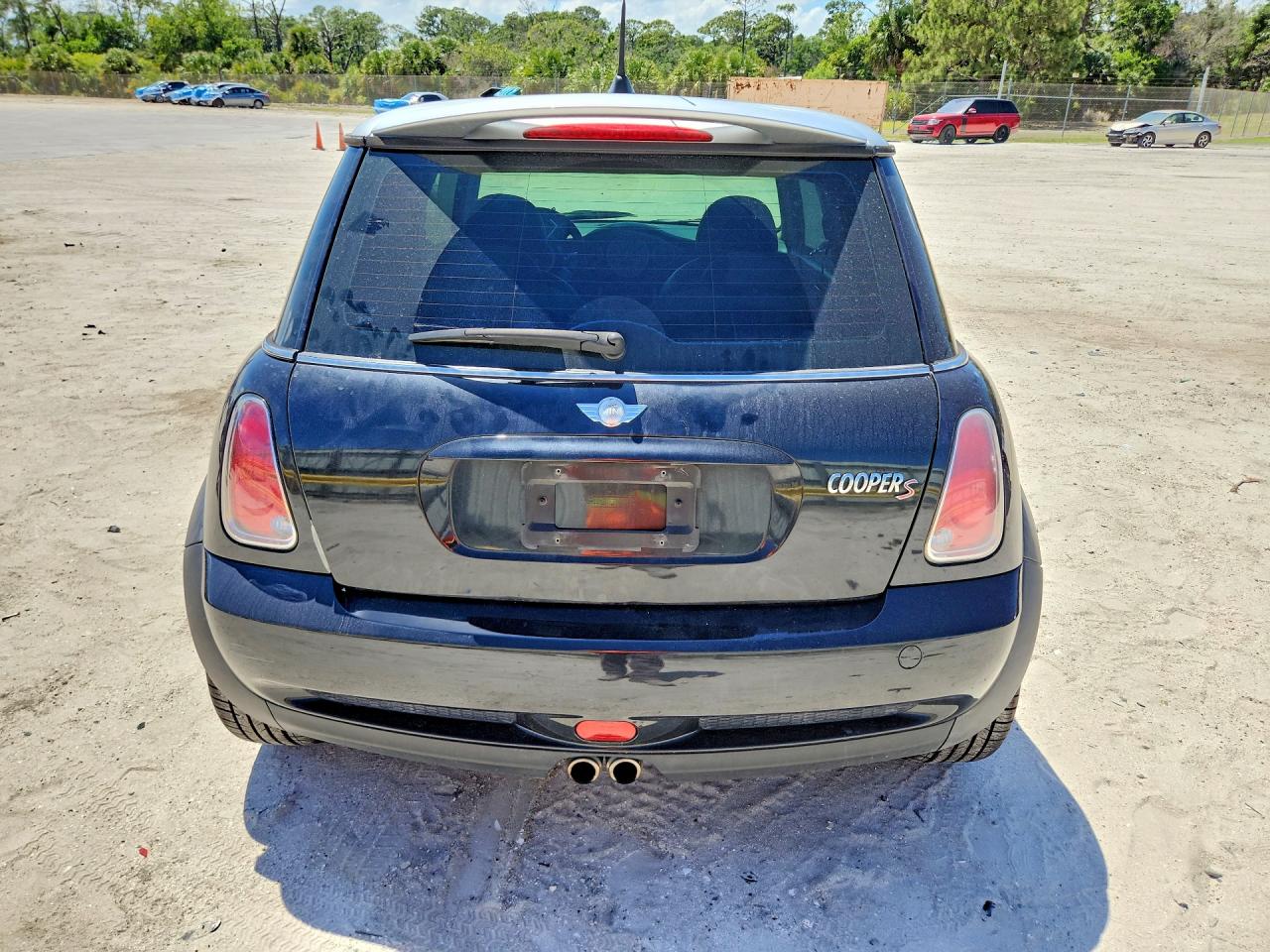2006 MINI COOPER S photo 11