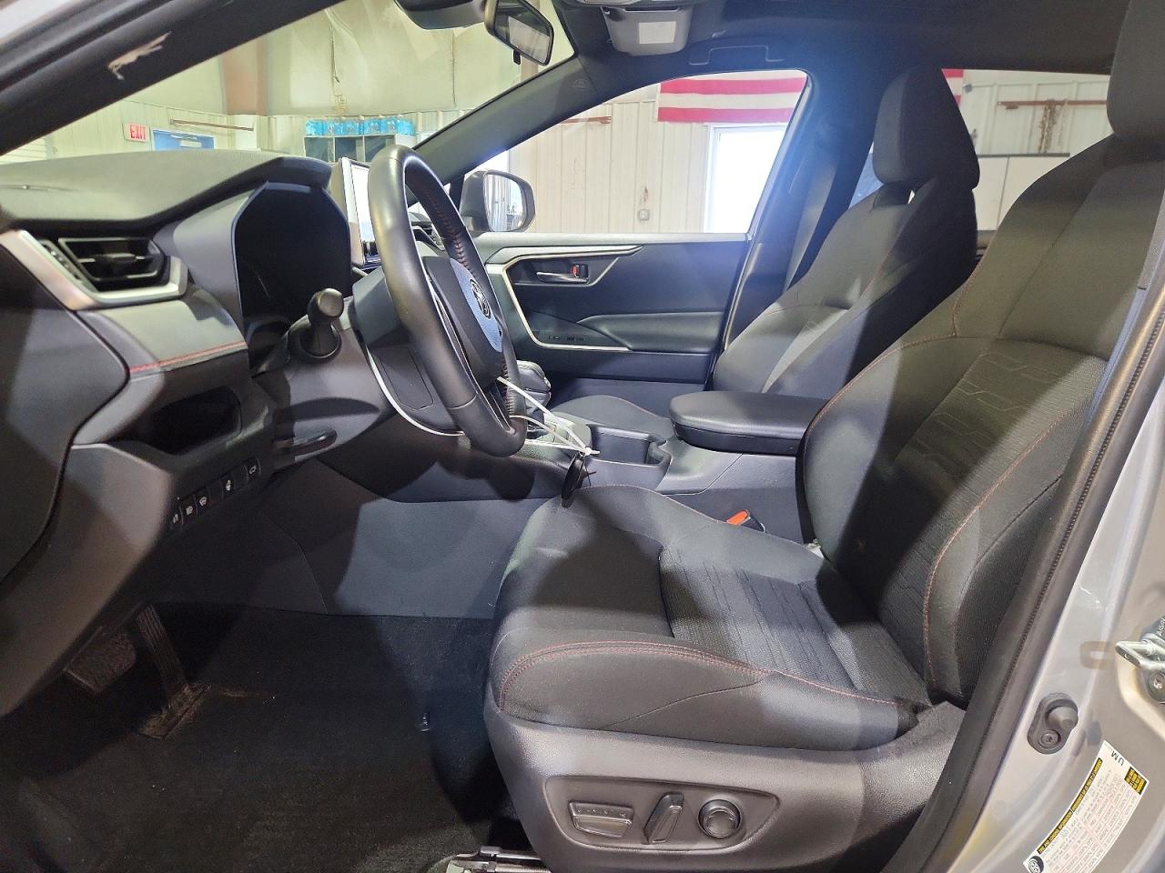 2023 TOYOTA RAV4 PRIME SE photo 19