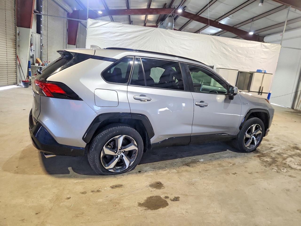 2023 TOYOTA RAV4 PRIME SE photo 7