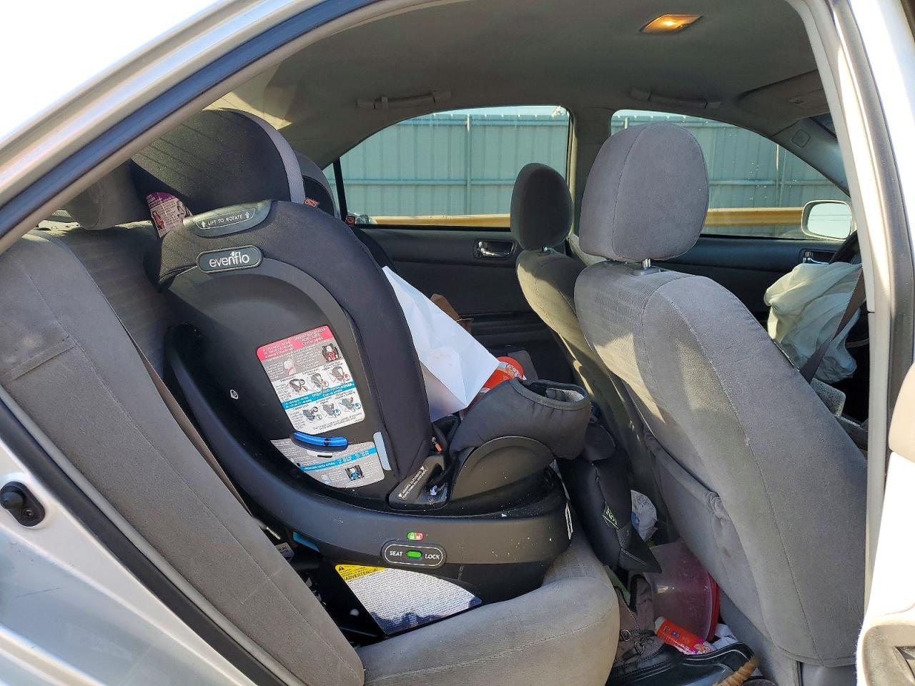 2006 TOYOTA CAMRY LE photo 19