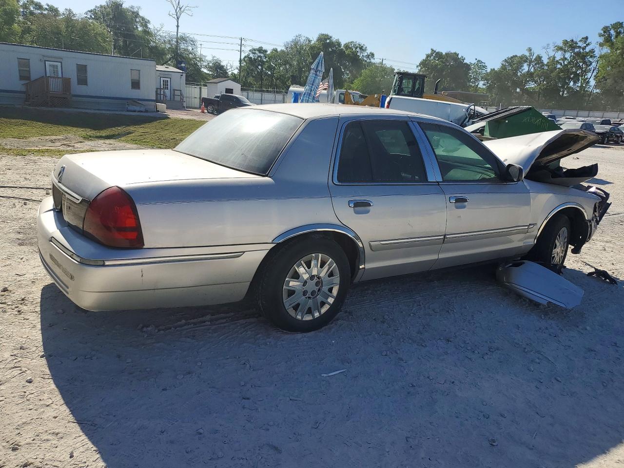 2007 MERCURY GRAND MARQUIS GS photo 5