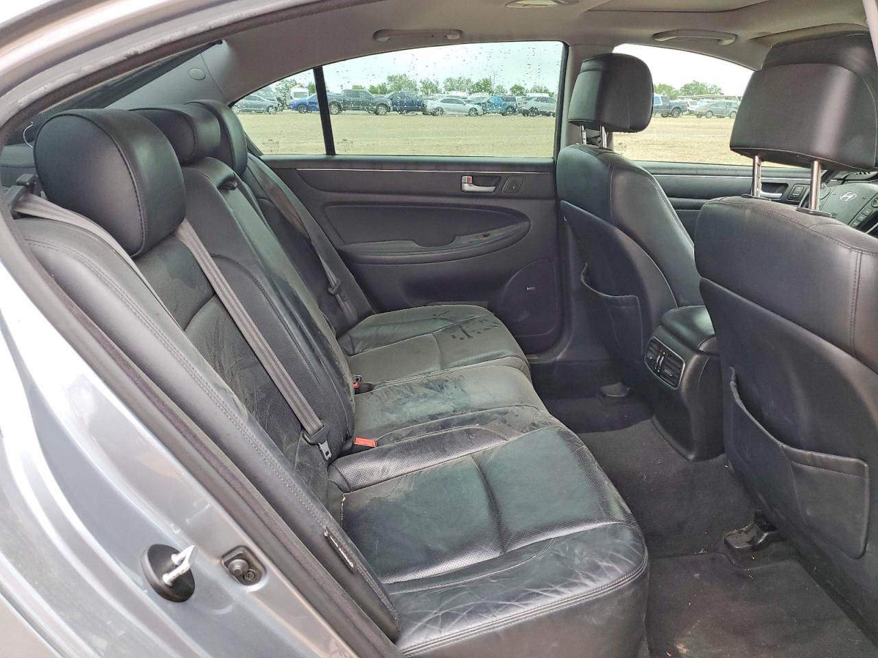 2013 HYUNDAI GENESIS 3.8L photo 19