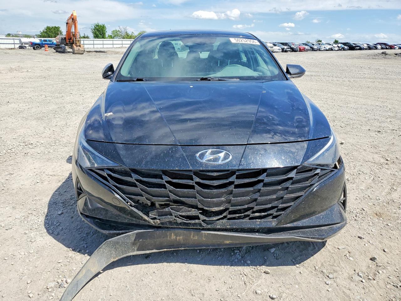 2023 HYUNDAI ELANTRA photo 13