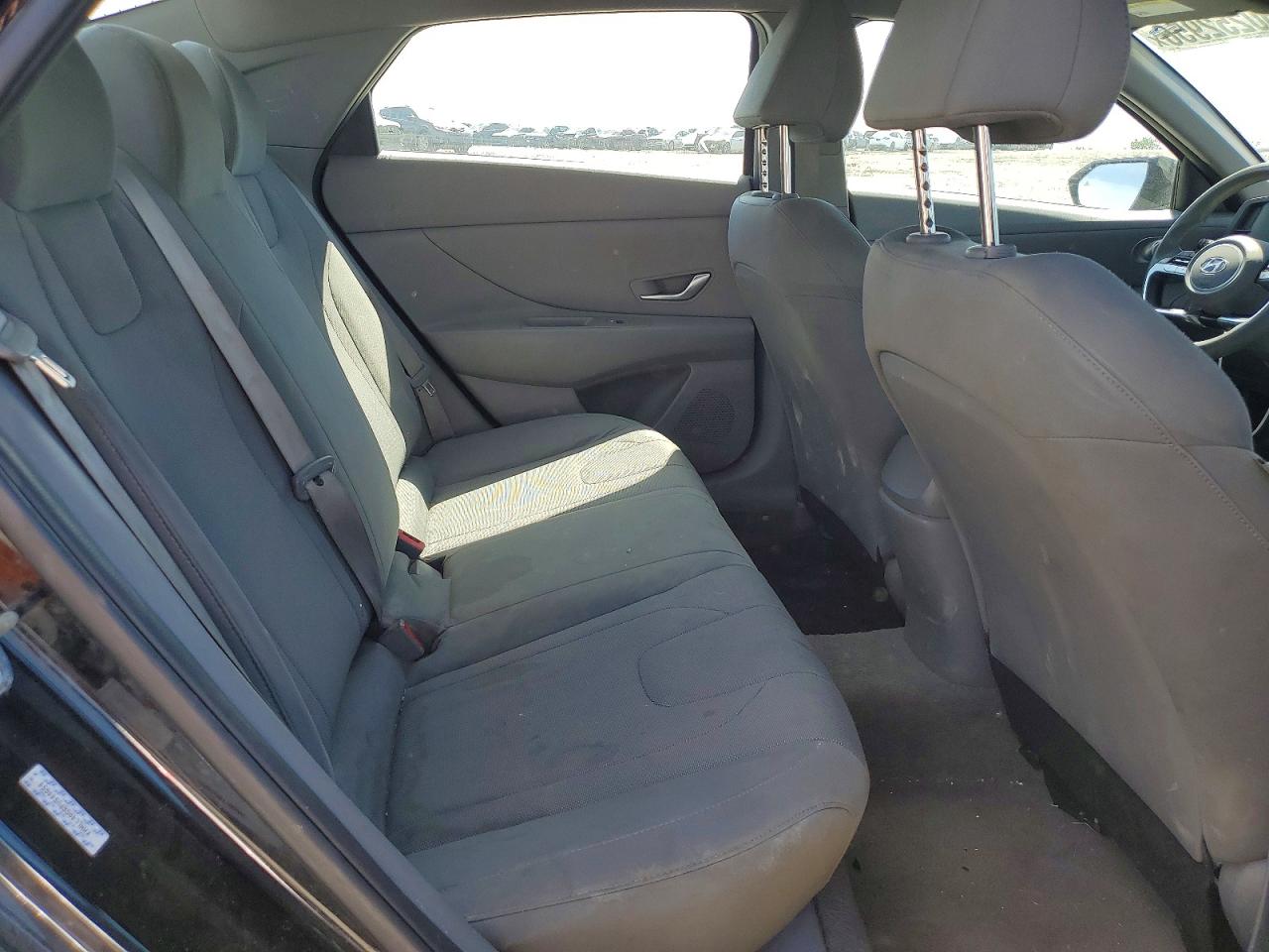 2023 HYUNDAI ELANTRA photo 28
