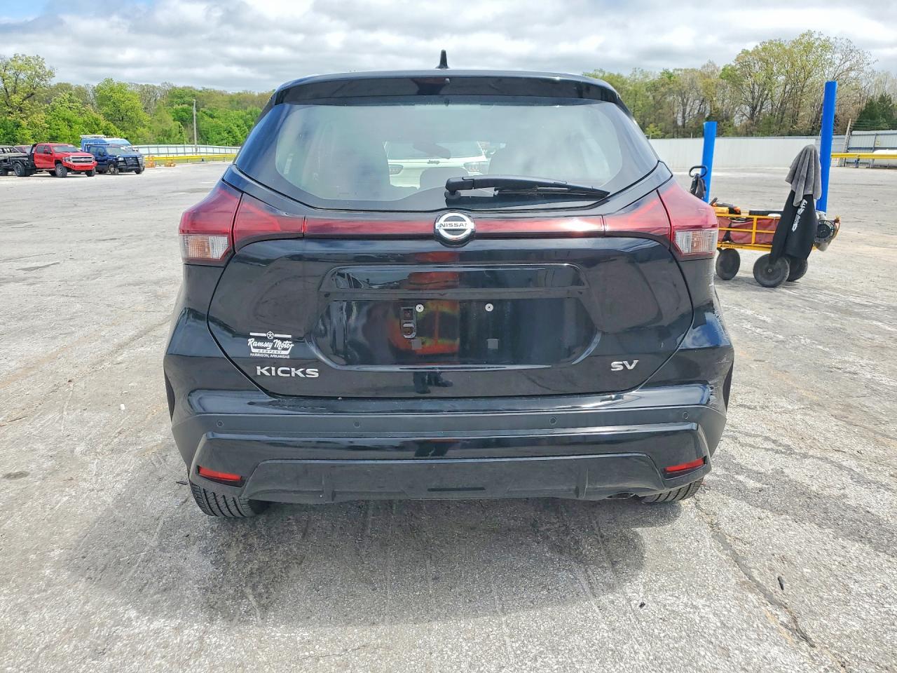 2021 NISSAN KICKS SV photo 11