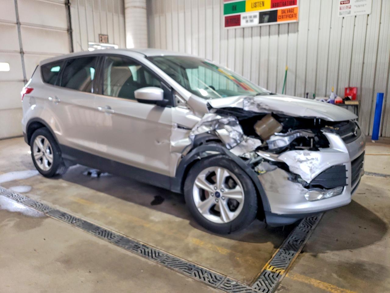 2016 FORD ESCAPE SE photo 10
