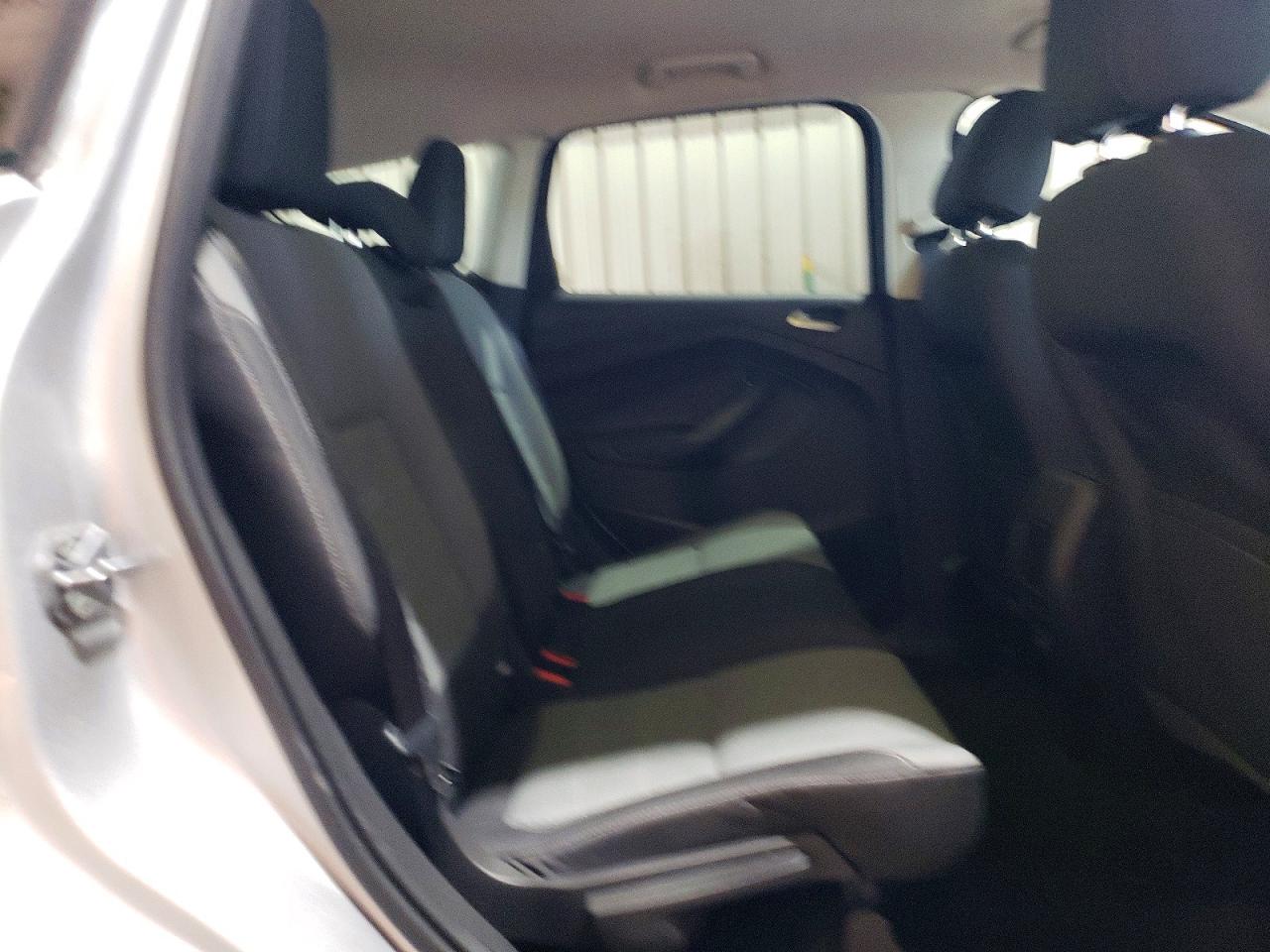 2016 FORD ESCAPE SE photo 31