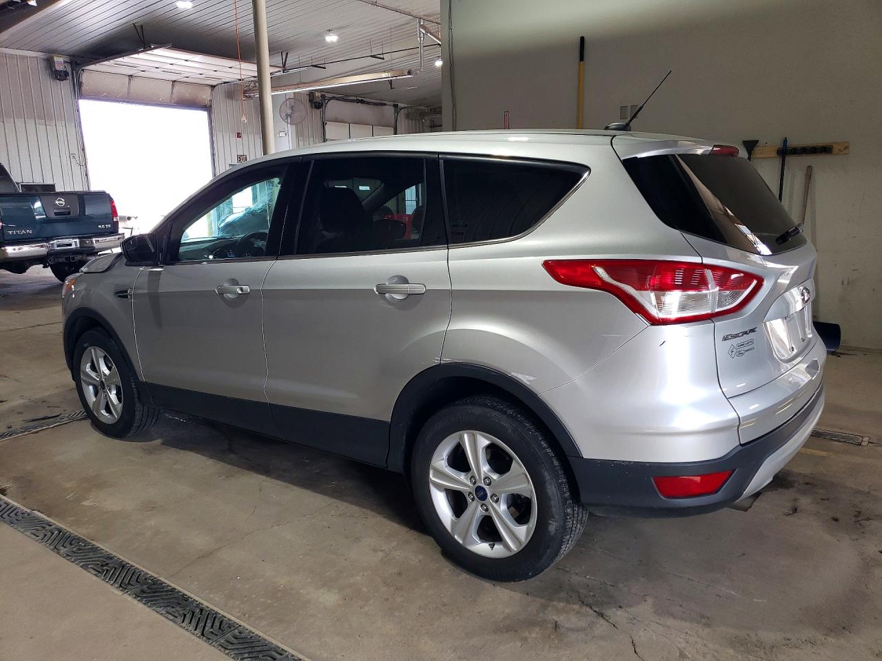 2016 FORD ESCAPE SE photo 4