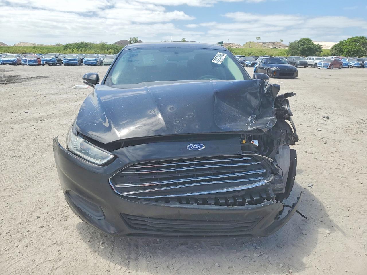2014 FORD FUSION SE photo 9