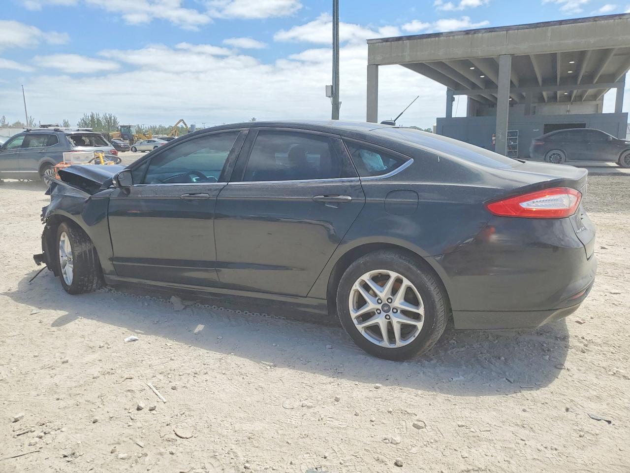 2014 FORD FUSION SE photo 3