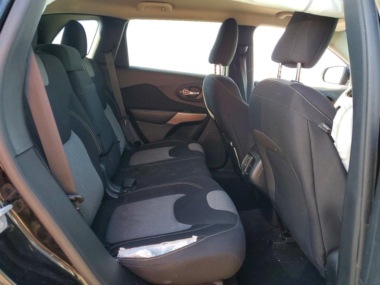 2018 JEEP CHEROKEE LATITUDE photo 31