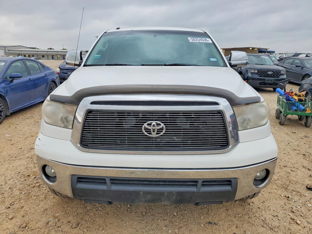 2010 TOYOTA TUNDRA CREWMAX SR5 photo 9