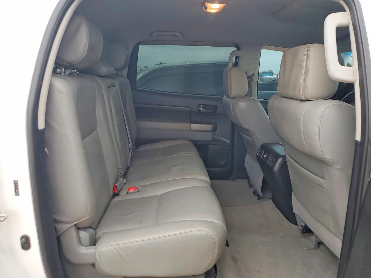 2010 TOYOTA TUNDRA CREWMAX SR5 photo 19