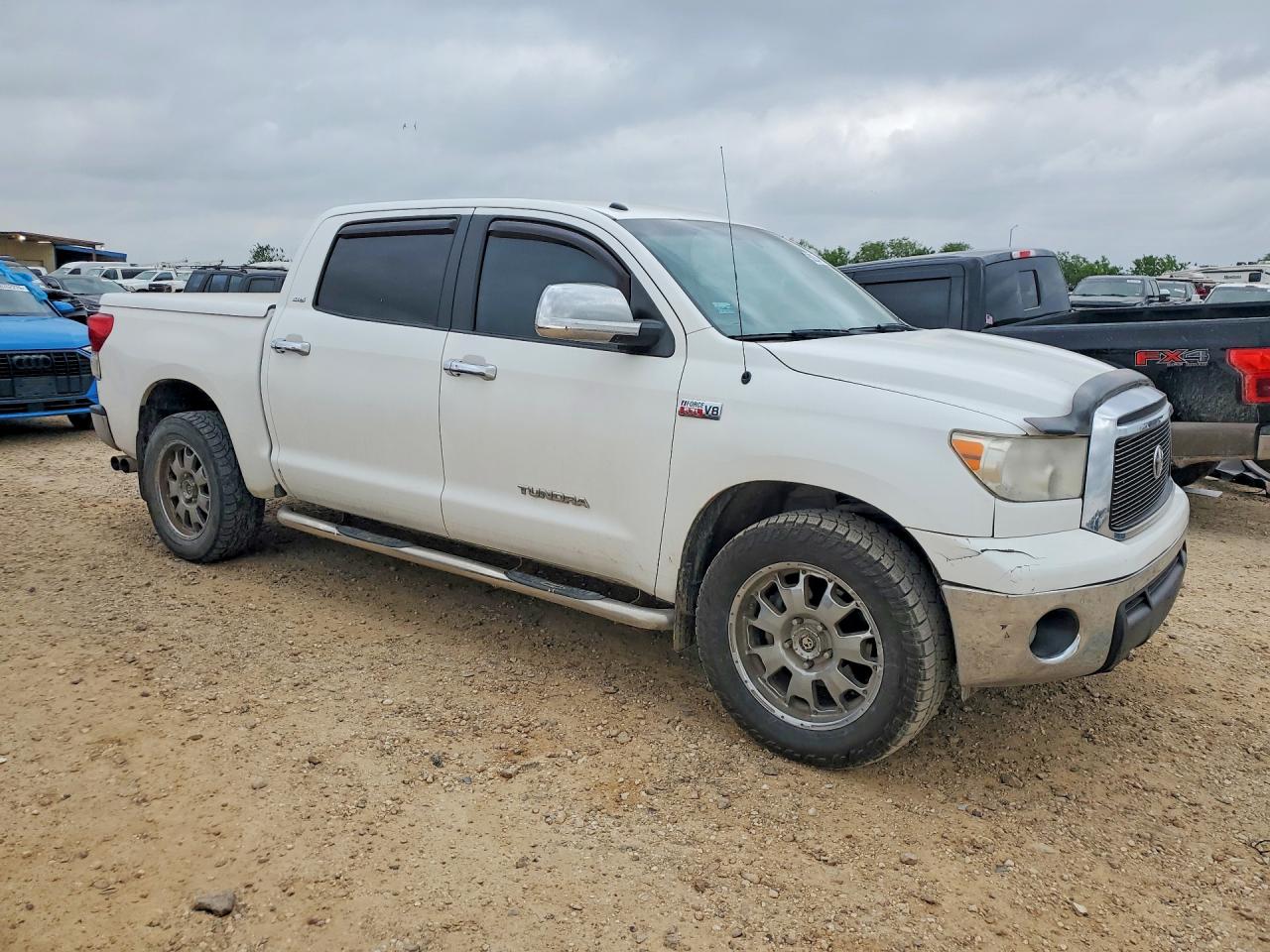2010 TOYOTA TUNDRA CREWMAX SR5 photo 7