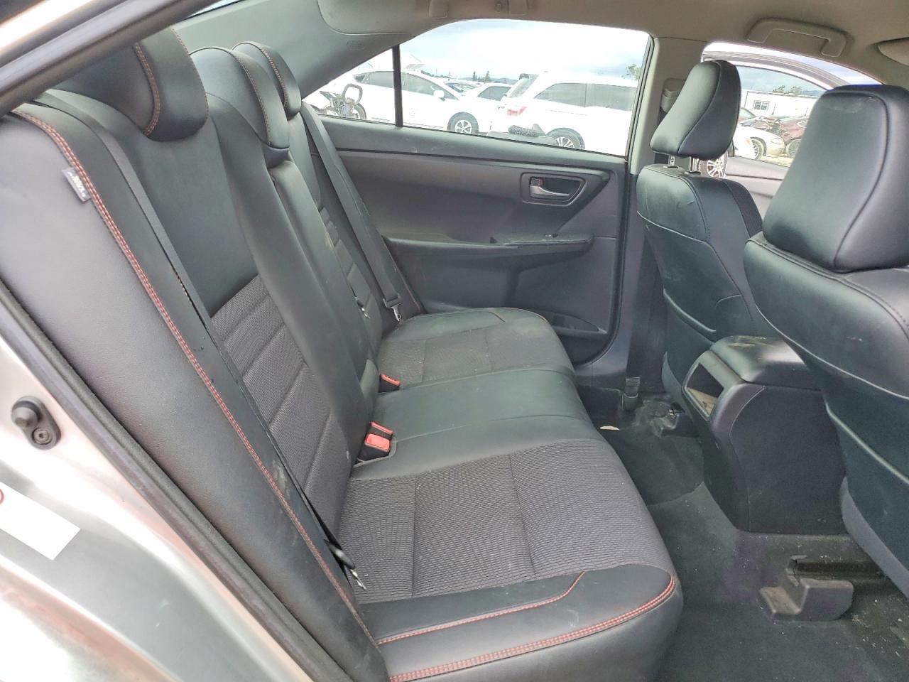 2017 TOYOTA CAMRY SE photo 10