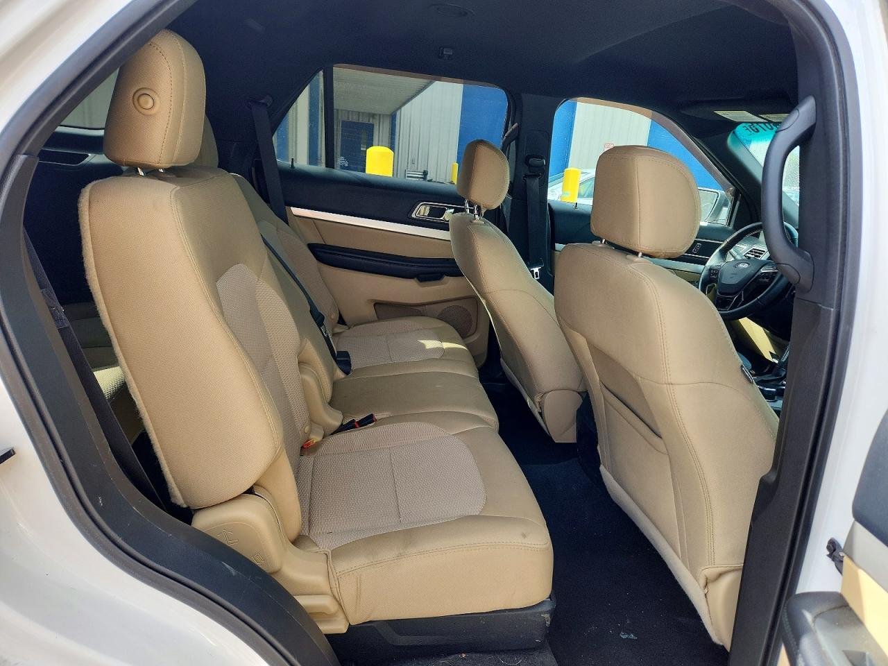 2016 FORD EXPLORER XLT photo 31