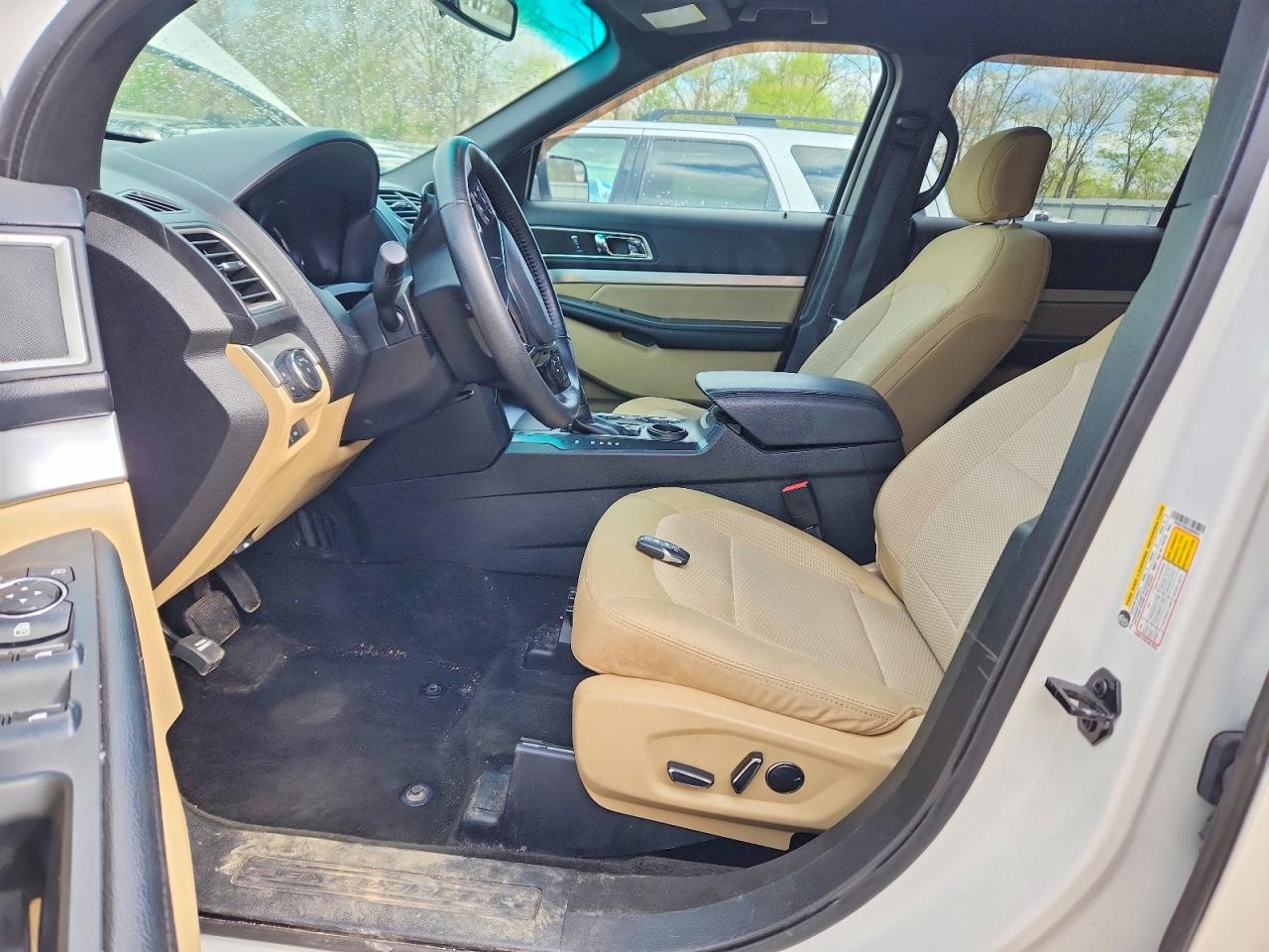 2016 FORD EXPLORER XLT photo 19