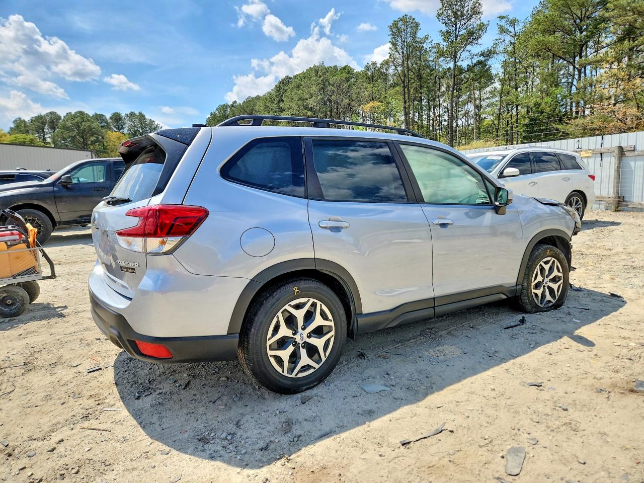 2024 SUBARU FORESTER PREMIUM photo 7