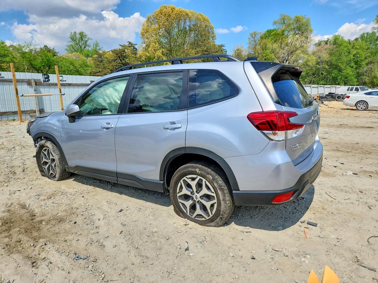 2024 SUBARU FORESTER PREMIUM photo 4