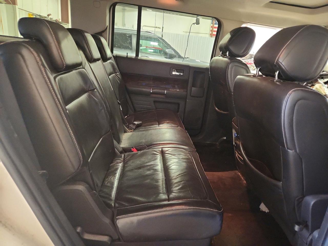 2011 FORD FLEX SEL photo 21
