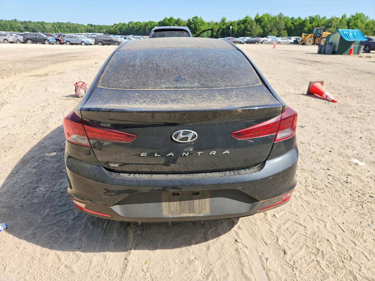 2019 HYUNDAI ELANTRA SE photo 11