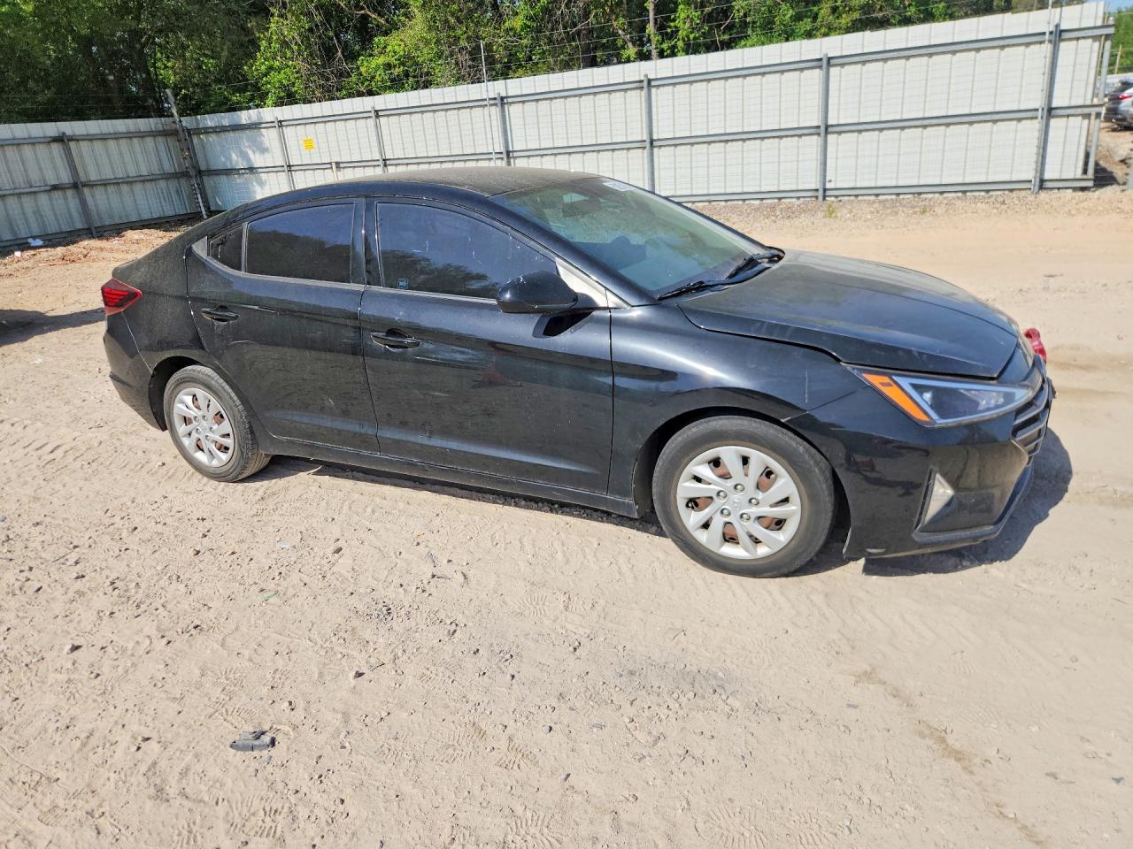 2019 HYUNDAI ELANTRA SE photo 7