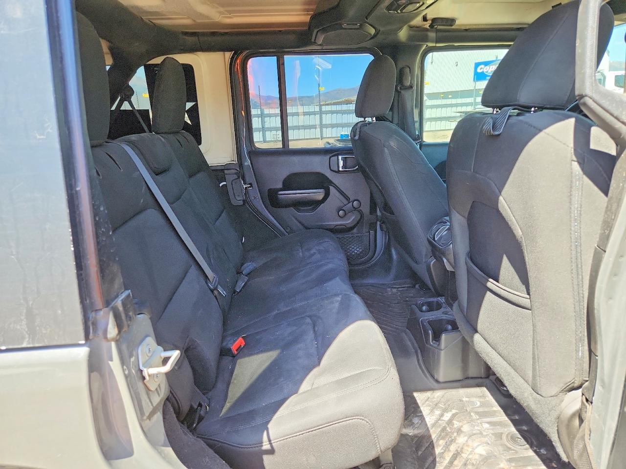 2019 JEEP WRANGLER UNLIMITED SPORT photo 19