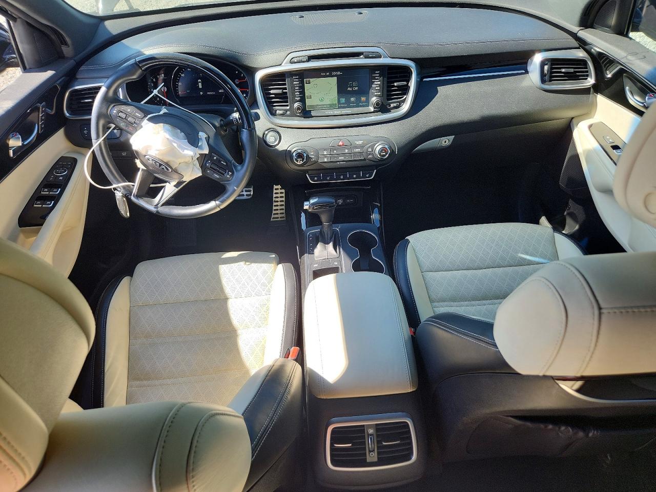 2016 KIA SORENTO photo 15
