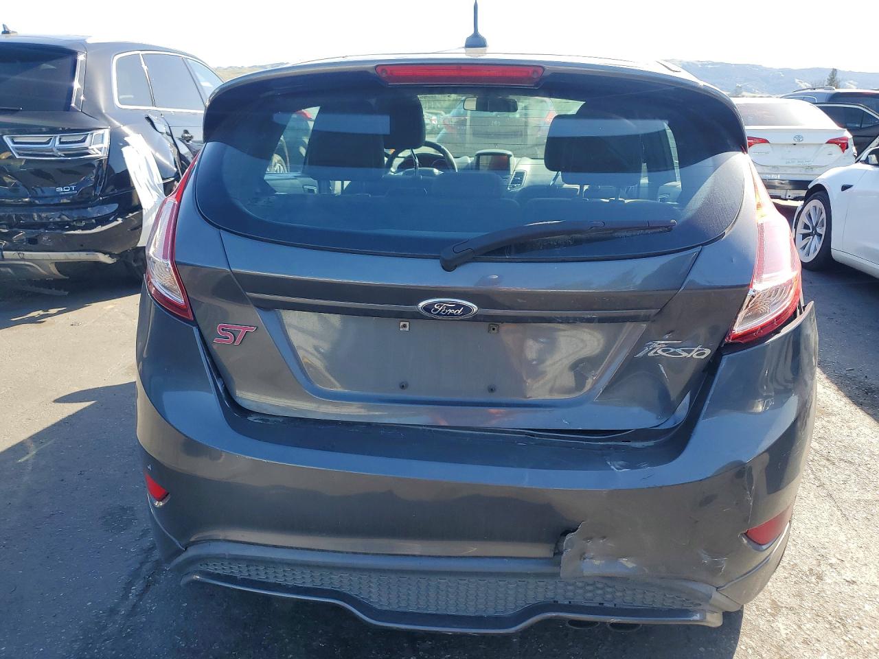 2016 FORD FIESTA ST photo 11