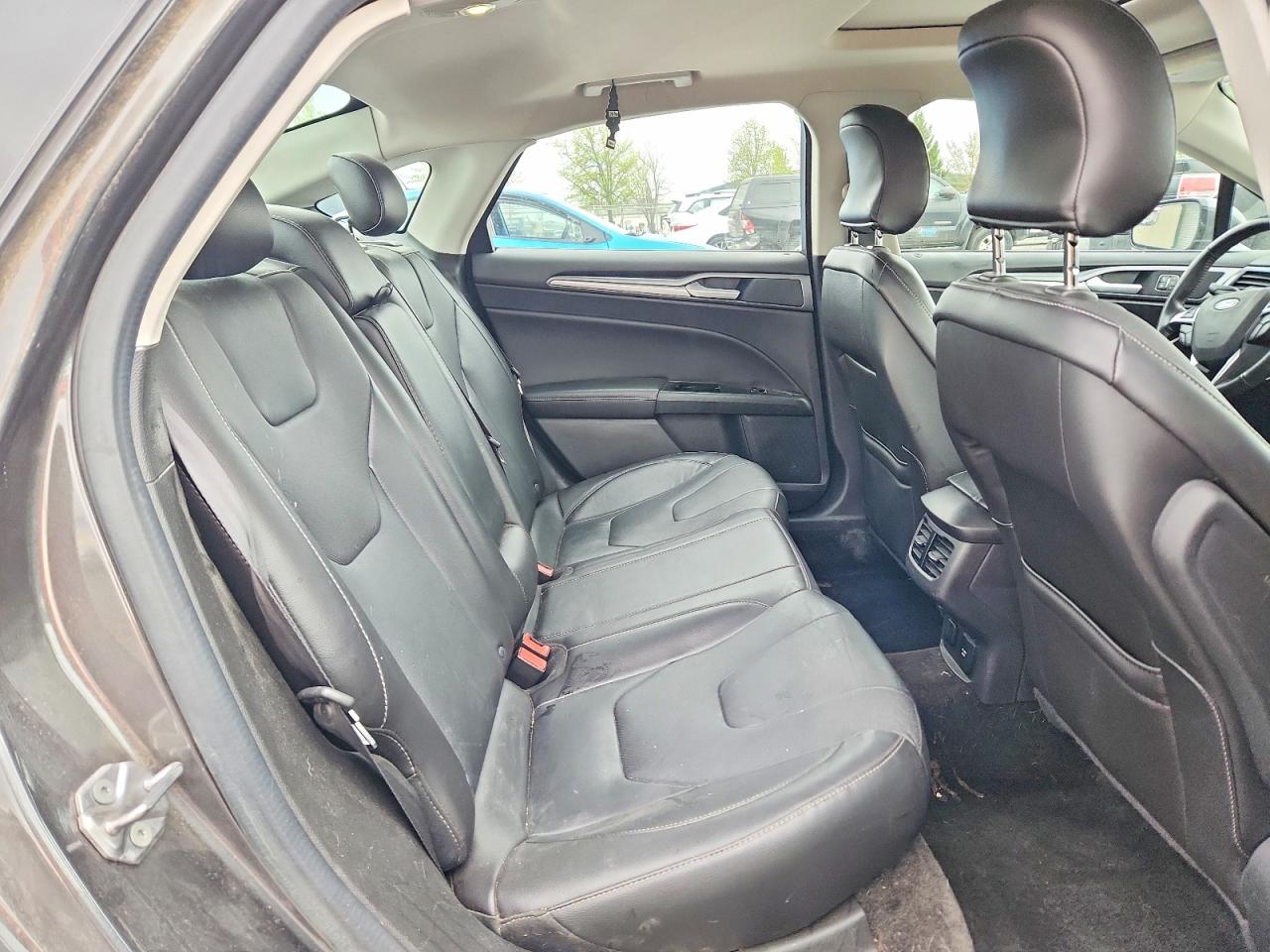 2015 FORD FUSION TITANIUM PHEV photo 28