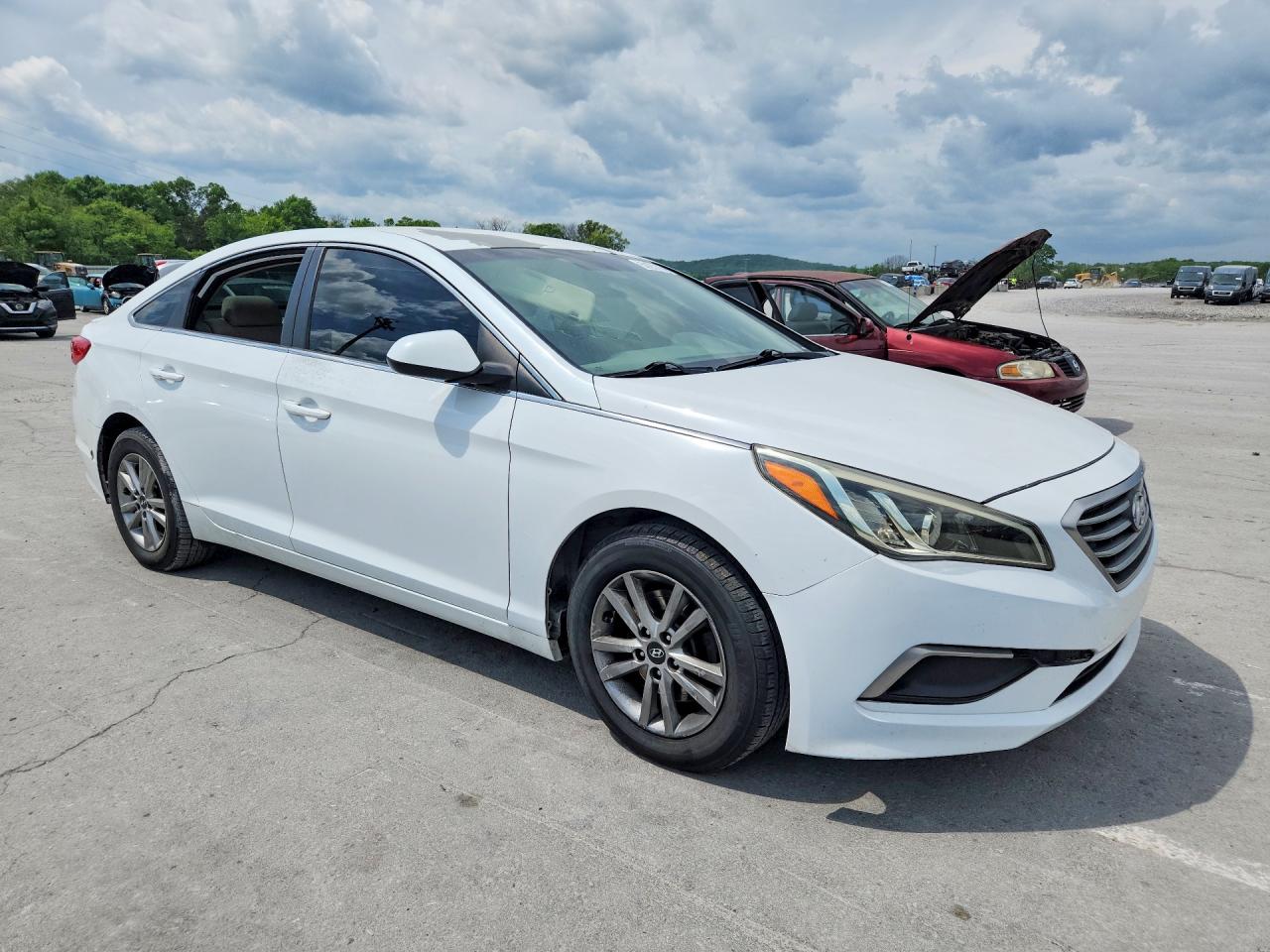 2017 HYUNDAI SONATA SE photo 10