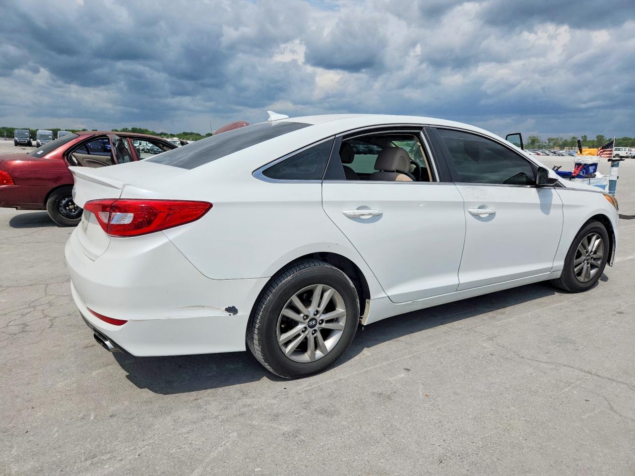 2017 HYUNDAI SONATA SE photo 7