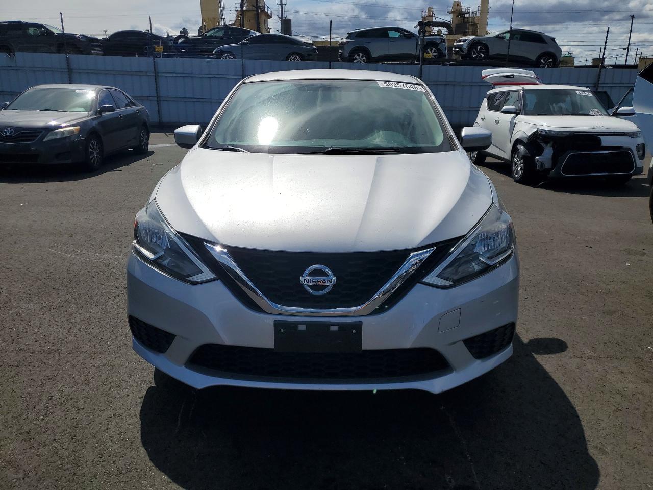 2016 NISSAN SENTRA SV photo 5