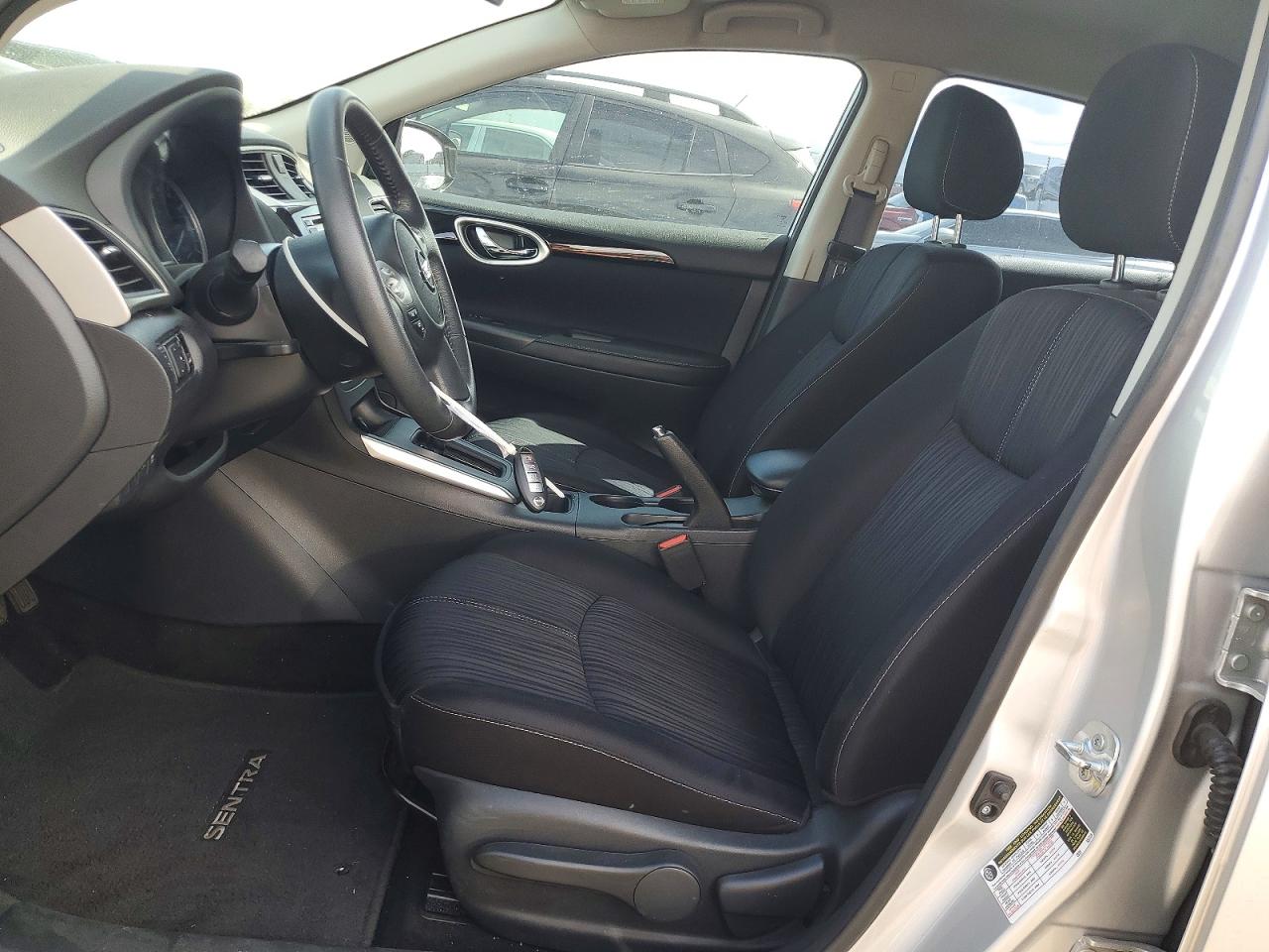 2016 NISSAN SENTRA SV photo 7