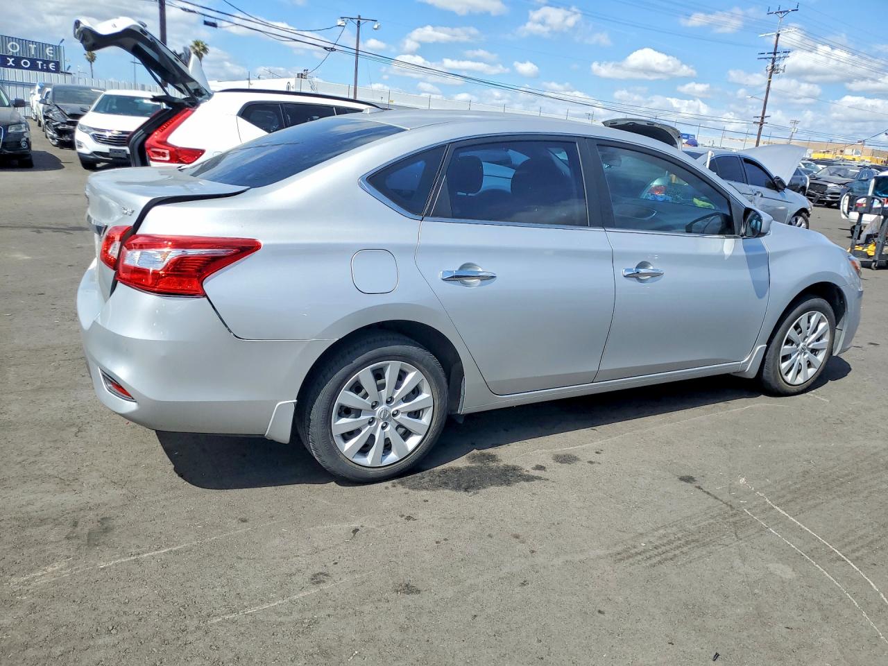2016 NISSAN SENTRA SV photo 3
