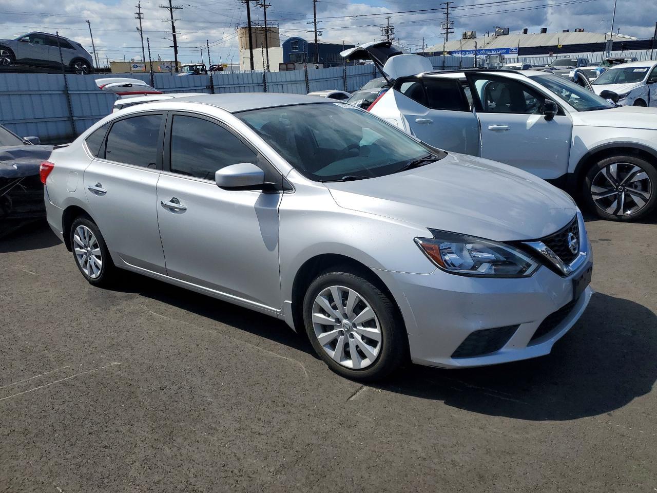 2016 NISSAN SENTRA SV photo 4