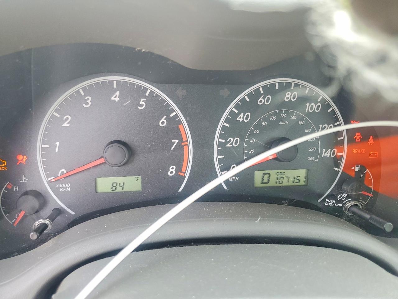 2010 TOYOTA COROLLA photo 25