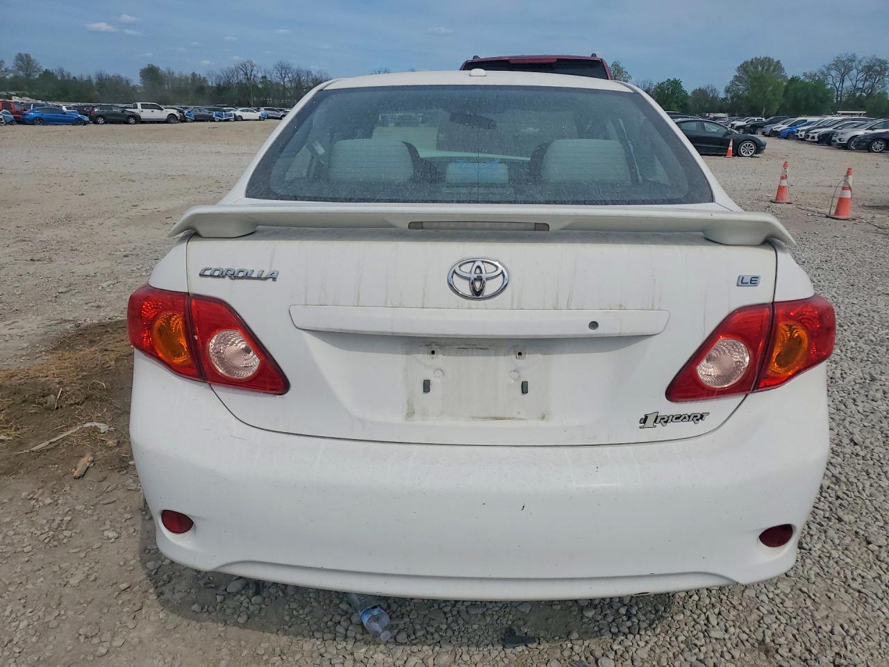 2010 TOYOTA COROLLA photo 16