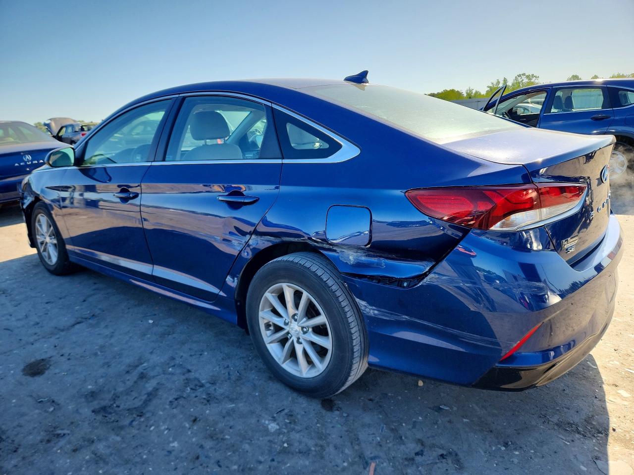 2018 HYUNDAI SONATA SE photo 2