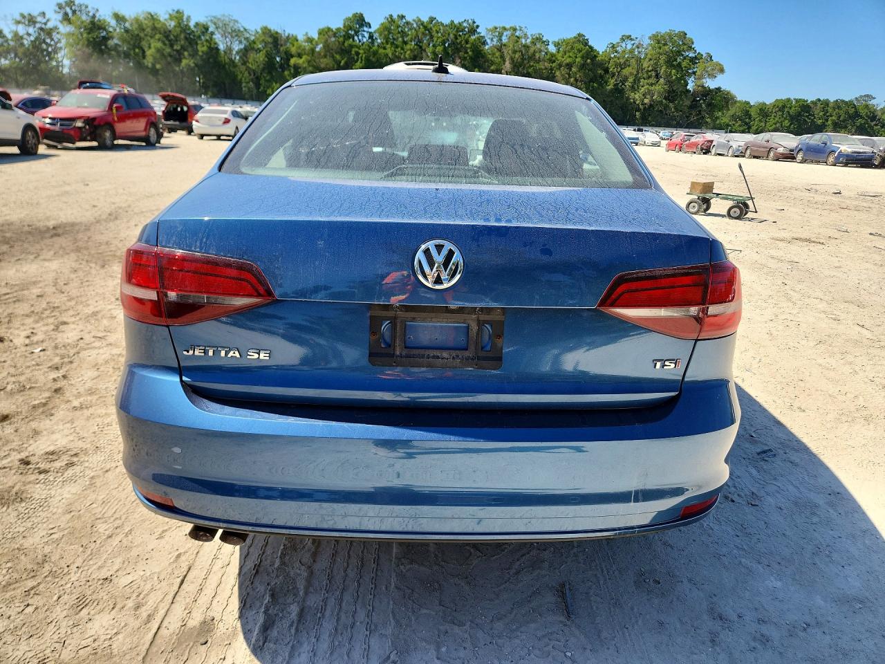2016 VOLKSWAGEN JETTA SE photo 16