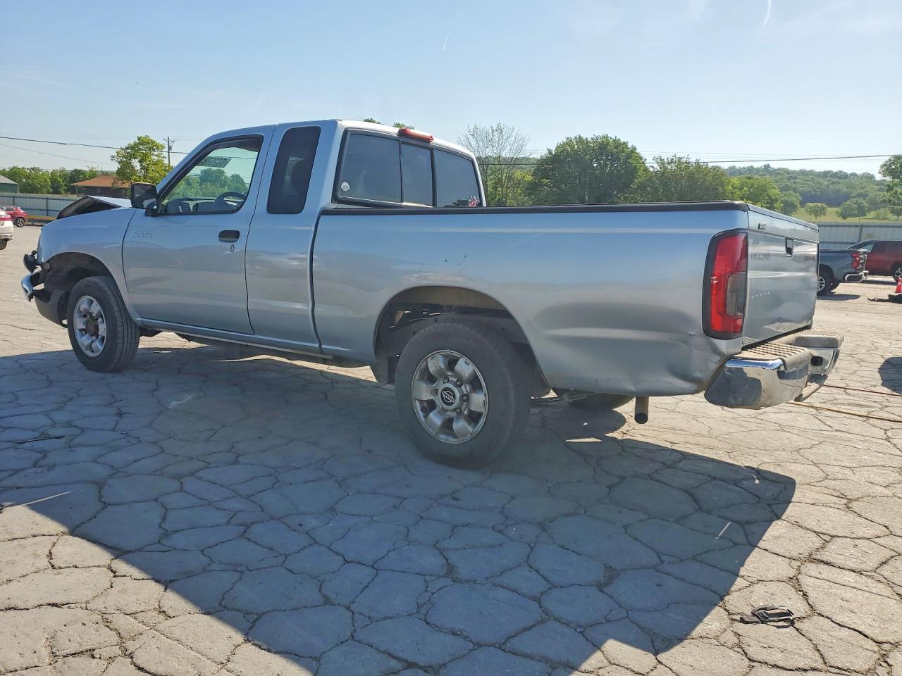 2000 NISSAN FRONTIER KING CAB XE photo 3