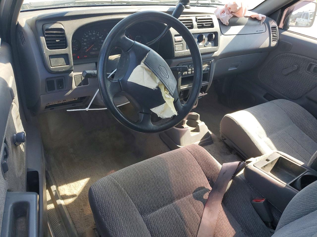 2000 NISSAN FRONTIER KING CAB XE photo 15
