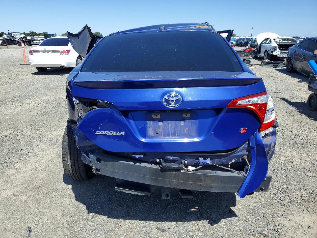 2014 TOYOTA COROLLA photo 6