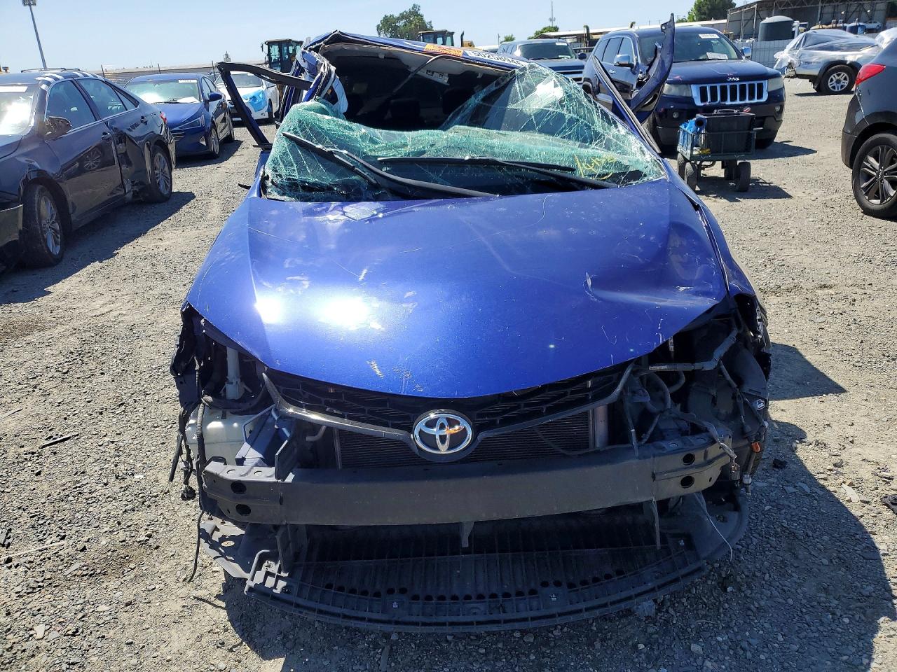 2014 TOYOTA COROLLA photo 5