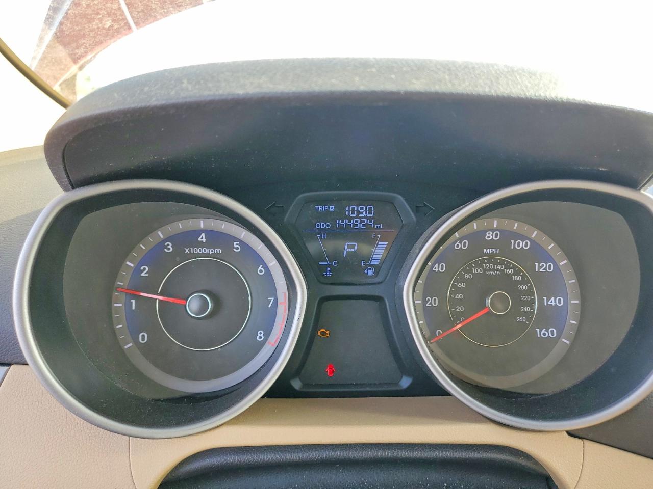 2013 HYUNDAI ELANTRA photo 17