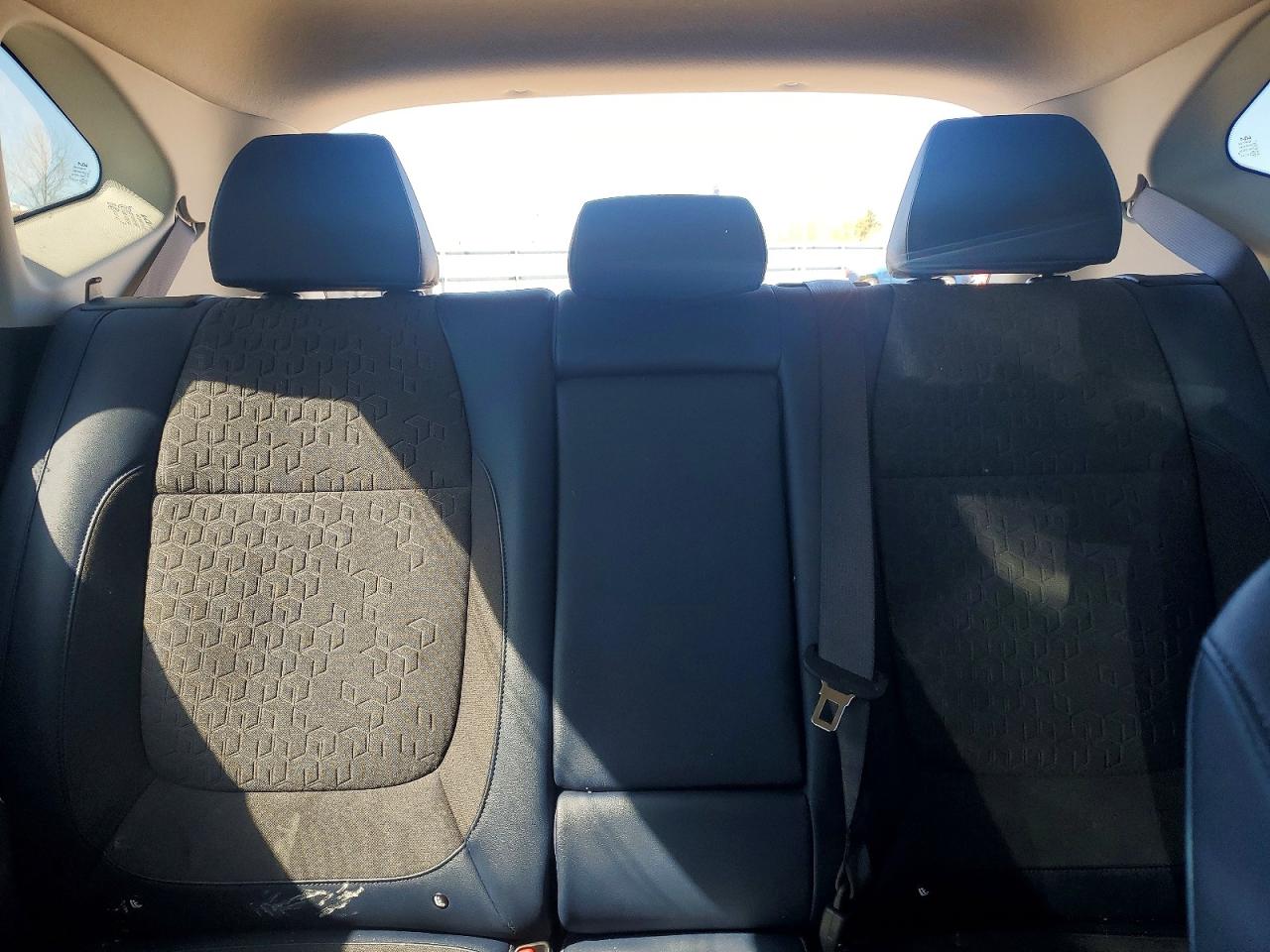 2025 KIA SELTOS S photo 19